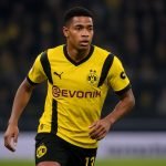 Julien Duranville in het shirt van Borussia Dortmund tijdens een wedstrijd