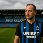 Zicht op het stadion van Club Brugge tijdens een avondwedstrijd