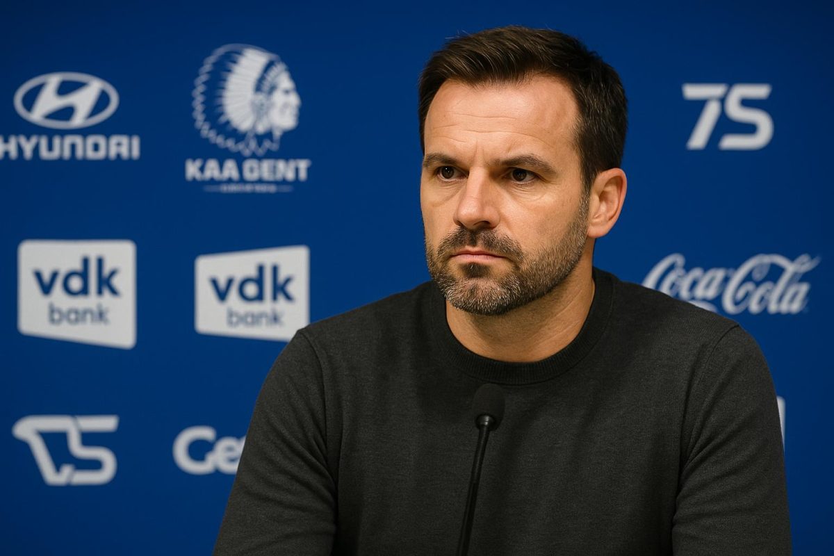 Rik De Mil voorgesteld als nieuwe coach van KAA Gent tijdens persmoment