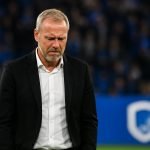 Teleurgestelde coach Thorsten Fink langs de lijn bij KRC Genk