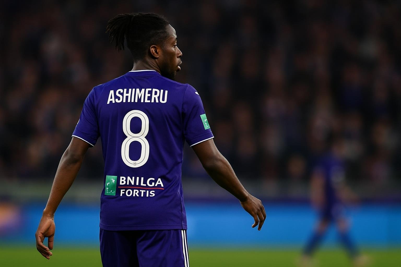 Majeed Ashimeru in actie voor RSC Anderlecht tijdens een wedstrijd