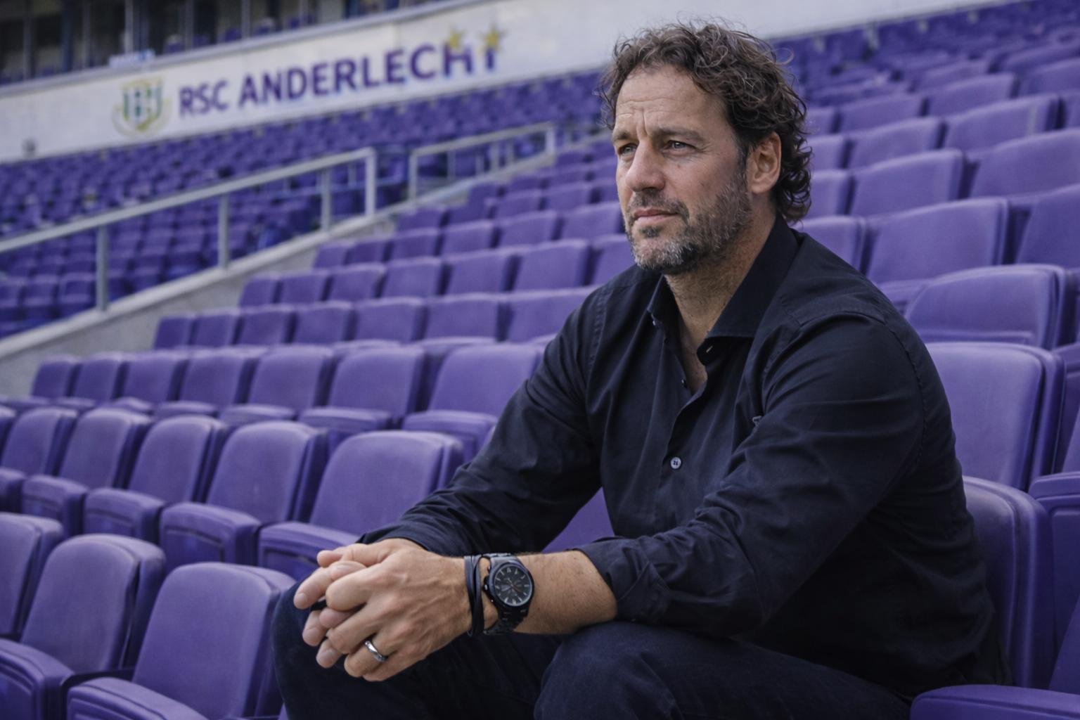 Olivier Renard in de lege tribunes van RSC Anderlecht