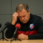 Ron Jans reageert geërgerd op de persconferentie na FC Utrecht tegen KRC Genk