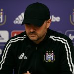 Besnik Hasi spreekt de pers toe bij RSC Anderlecht na de komst van spits Danylo Sikan