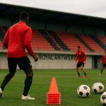 Training van Royal Antwerp FC met focus op het middenveld, zonder herkenbare gezichten