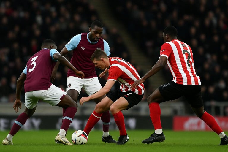 Spelmoment tijdens West Ham United tegen Sunderland in de Premier League