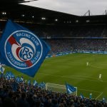 Overzichtsbeeld van een thuiswedstrijd van Strasbourg in het stadion