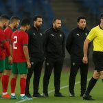 Ismaël Saibari tijdens de Afrika Cup-finale, in een moment van discussie aan de zijlijn.
