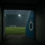 Stadiontunnel van Club Brugge met gespannen sfeer voor een wedstrijd