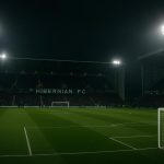 Stadionlichten in een nachtstadion, sfeerbeeld bij transfernieuws.