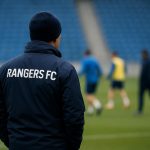 Philippe Clement in een persmoment in de context van transfernieuws rond Rangers FC.