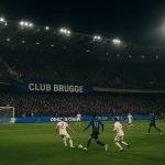 Club Brugge in actie tijdens een wedstrijd in een gevuld stadion