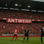 Sfeerbeeld in het Bosuilstadion bij Royal Antwerp FC