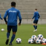 Beeld van een trainingsmoment met spelers van Jong KAA Gent in de context van doorstroming naar de A-kern