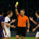 Discussie rond een kaartmoment tijdens Anderlecht tegen KAA Gent in de Croky Cup