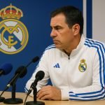 Omgeving rond Real Madrid met persmoment, zonder herkenbare gezichten