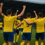 Spelers van SK Beveren vieren na afloop de 1-2-zege op het veld van KAS Eupen.