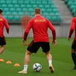 Sfeerbeeld rond de Rode Duivels met focus op een aanvaller tijdens een trainingsmoment