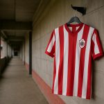 Limited edition retroshirt van Royal Antwerp FC voor het 145-jarig bestaan