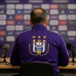 Ariël Jacobs, voormalige trainer van RSC Anderlecht, tijdens een persmoment