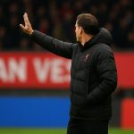 Arne Slot reageert zichtbaar geërgerd na Liverpool tegen Manchester City