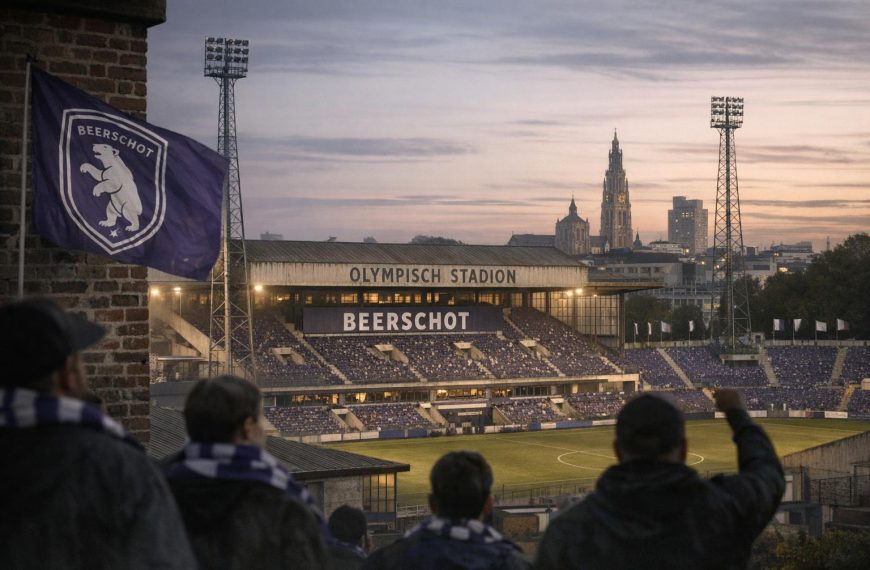 Sfeerbeeld van het Olympisch Stadion op het Kiel, thuis van Beerschot