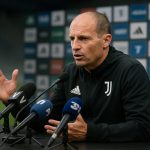 Luciano Spalletti reageert geërgerd na Juventus-Lazio in de perszaal.