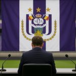 Marc Coucke gelinkt aan RSC Anderlecht in stadioncontext zonder herkenbare gezichten