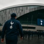Sfeerbeeld rond het stadion van Tottenham Hotspur in Noord-Londen