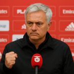 José Mourinho langs de zijlijn bij Benfica tijdens een Champions League-avond