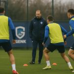 Nicky Hayen tijdens een trainingsmoment bij KRC Genk