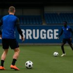 Paul Okon in Club Brugge-context tijdens een trainingsmoment