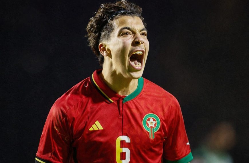 Bounida in België en Marokko tenue