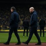 Philippe Clement, coach van Norwich City, langs de zijlijn in een Engels stadion