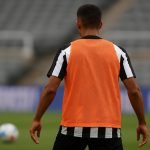 Bruno Guimarães in Newcastle-context tijdens een trainingsmoment.