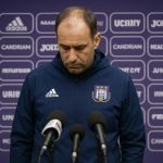 Jérémy Taravel langs de zijlijn bij RSC Anderlecht