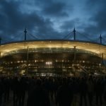 Sfeerbeeld van het Stade de France in Parijs rond een voetbalavond