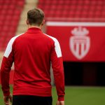 Wout Faes tijdens een trainingsmoment bij AS Monaco