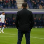 Jérémy Taravel op de bank van RSC Anderlecht in het Lotto Park