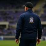Jérémy Taravel als interim-trainer van RSC Anderlecht langs de zijlijn