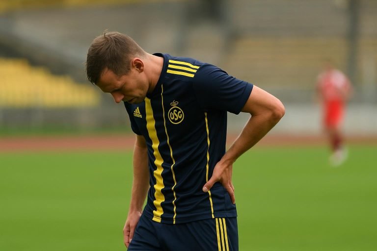 Promise David van Union SG tijdens een wedstrijd, in aanloop naar zijn revalidatie na een heupblessure