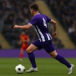 Tristan Degreef van Anderlecht in wedstrijdactie op het veld