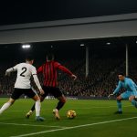 Spelmoment in Fulham-Southampton op Craven Cottage in de FA Cup, met focus op de slotfase zonder herkenbare gezichten.