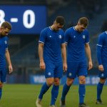 Teleurgestelde spelers van KAA Gent na de 3-0-nederlaag op het veld van KRC Genk