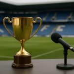 Een trofee op een tafel in een Belgische voetbalcontext, zonder herkenbare gezichten