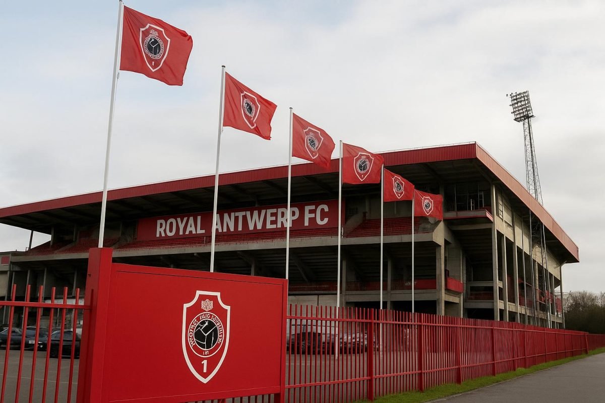 Sfeerbeeld rond de Bosuil van Royal Antwerp FC met stadionomgeving