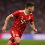 Michael Olise in actie voor Bayern München tijdens een wedstrijd