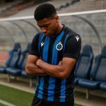 Jorne Spileers van Club Brugge oogt teleurgesteld langs de zijlijn