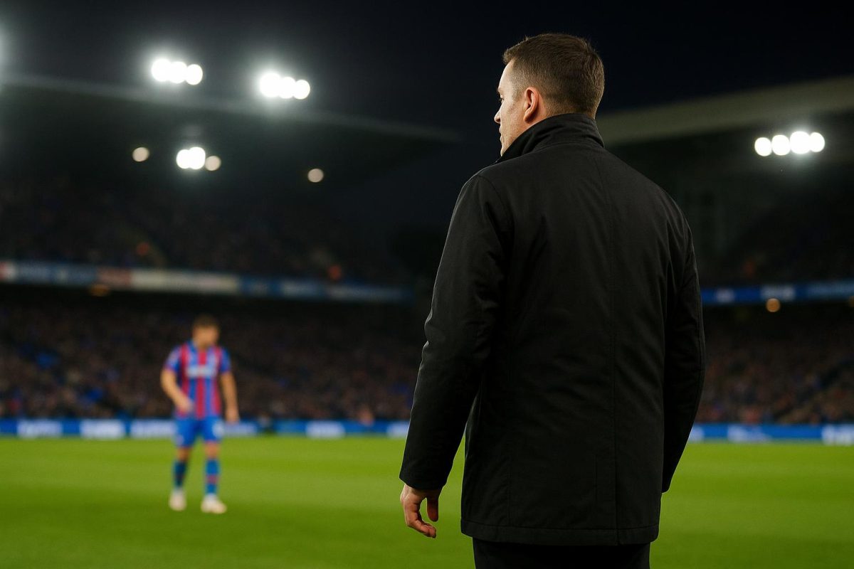 Will Still langs de zijlijn in een Engels stadion tijdens een wedstrijdcontext