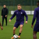 Training van RSC Anderlecht in het Lotto Park met focus op een linksachterpositie